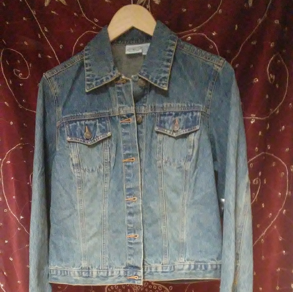 Stonewashed denim jacket